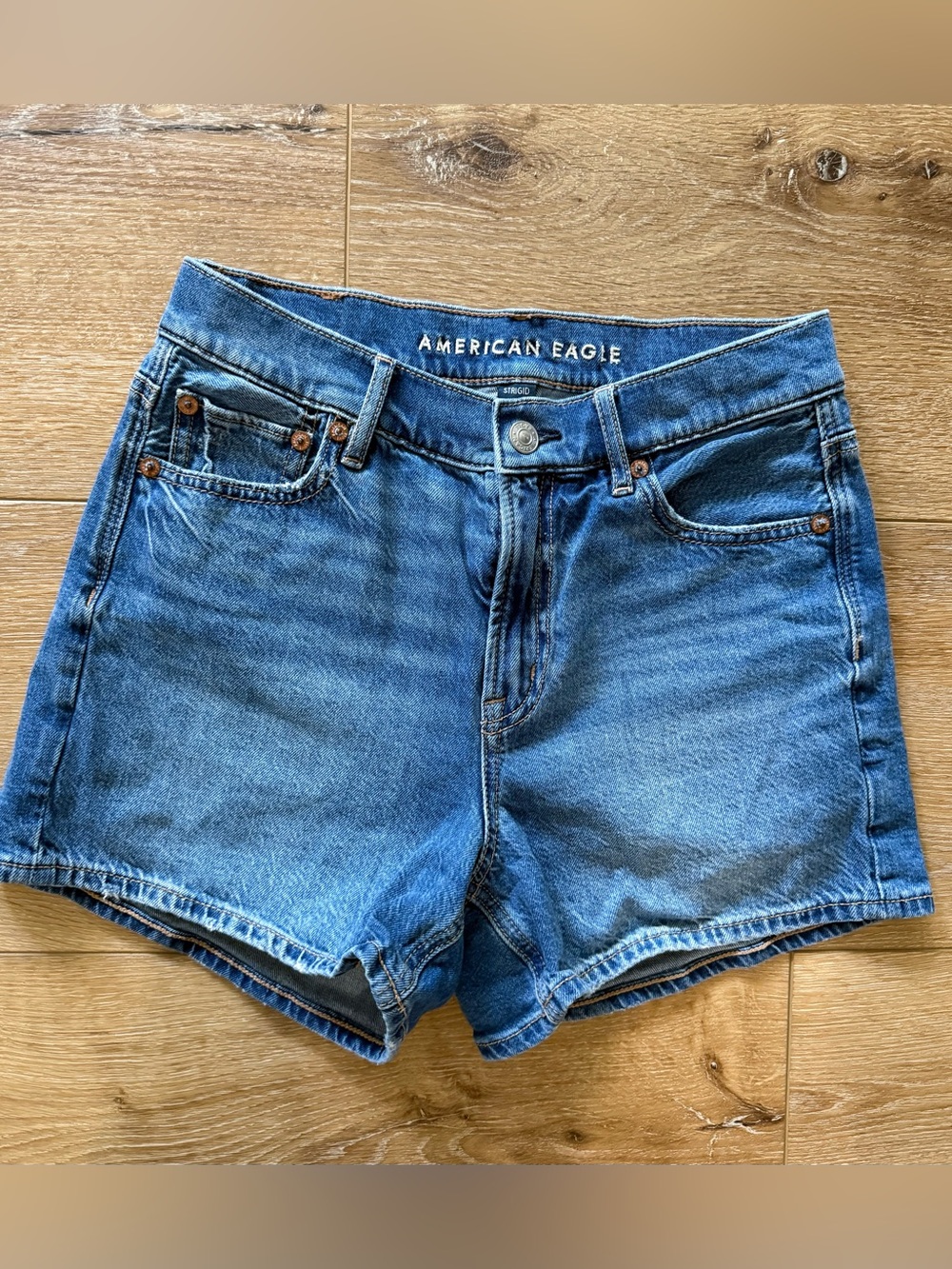 American Eagle Outfitters Strigid Medium Blue Denim Jean Shorts